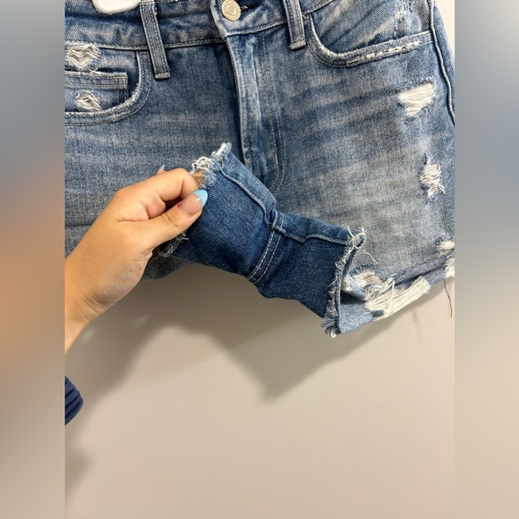 🍁Super Cute Flying Monkey Cut Off Jean Shorts - Picture 4 of 10